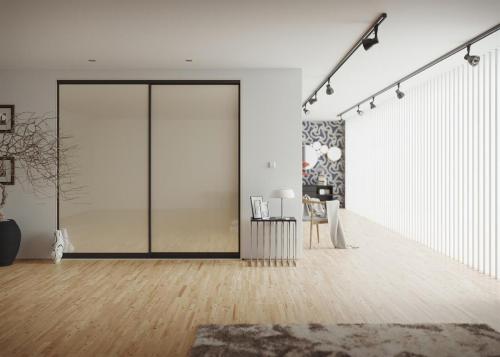 Lucine - Black - Light Beige Glass